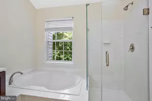 4112 Flower Box Ct, Fairfax, VA 22030 - Photo 22