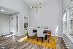 7502 Cross Gate Ln, Alexandria, VA 22315 - Photo 12