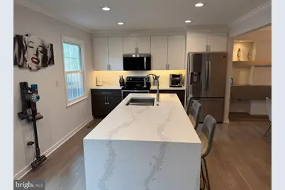 9666 Masterworks Drive, Vienna, VA 22181 - Photo 6