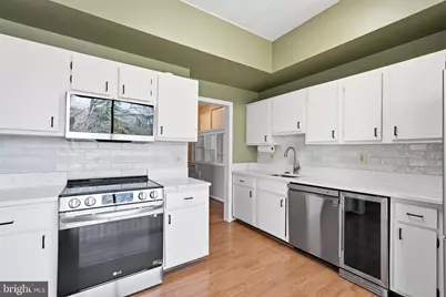 11566 Rolling Green Court #12/200A, Reston, VA 20191 - Photo 10