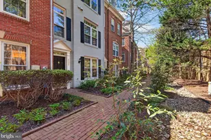 8842 Mansion View Ct, Vienna, VA 22182 - Photo 24