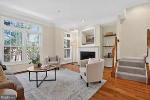 8842 Mansion View Ct, Vienna, VA 22182 - Photo 6