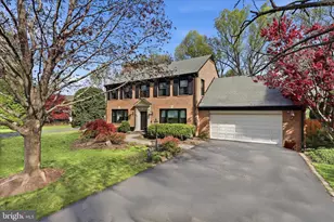 9708 Spring Ridge Ln, Vienna, VA 22182 - Photo 2