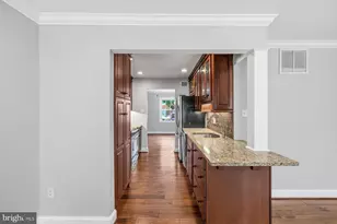 7961 Hidden Bridge Dr, Springfield, VA 22153 - Photo 8