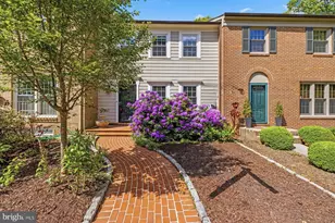 7961 Hidden Bridge Dr, Springfield, VA 22153 - Photo 1