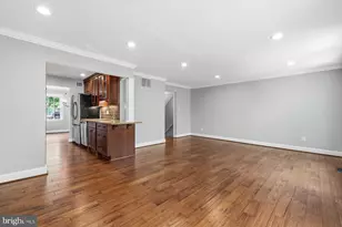 7961 Hidden Bridge Dr, Springfield, VA 22153 - Photo 10