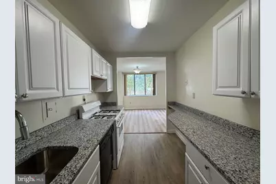 6621 Wakefield Drive #107, Alexandria, VA 22307 - Photo 8