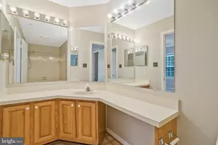 6915 Victoria Dr, Alexandria, VA 22310 - Photo 22