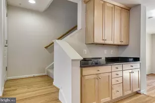 3124 Blue Barn Way, Fairfax, VA 22031 - Photo 10