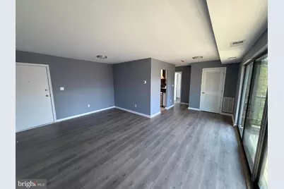 2754 Hollywood Road #202, Falls Church, VA 22043 - Photo 4