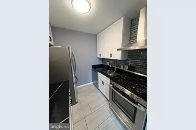 2754 Hollywood Road #202, Falls Church, VA 22043 - Photo 8