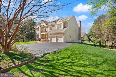 12212 Jonathons Glen Way, Herndon, VA 20170 - Photo 2