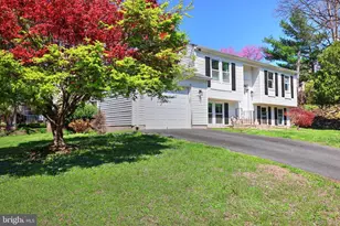 1502 Hiddenbrook Dr, Herndon, VA 20170 - Photo 24