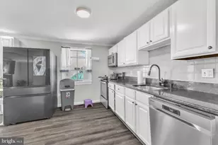 1502 Hiddenbrook Dr, Herndon, VA 20170 - Photo 8