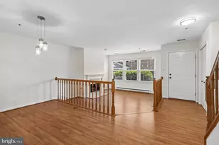 11791 Rockaway Ln, Fairfax, VA 22030 - Photo 2