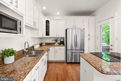 6040 Kelsey Court, Falls Church, VA 22044 - Photo 32