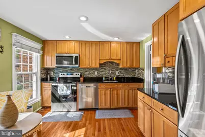 8024 Bethelen Woods, Springfield, VA 22153 - Photo 6