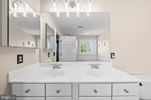 8058 Samuel Wallis St, Lorton, VA 22079 - Photo 22