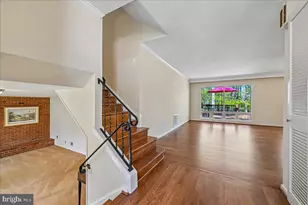 8722 Higdon Dr, Vienna, VA 22182 - Photo 4