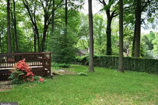 3810 Lynn Regis Ct, Fairfax, VA 22031 - Photo 2