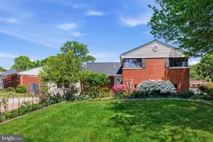 5917 Flanders St, Springfield, VA 22150 - Photo 2