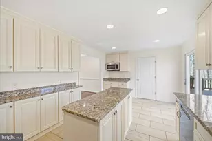 10720 Sandy Run Trail, Fairfax Station, VA 22039 - Photo 22