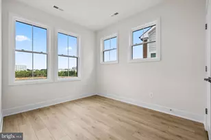 13922 Aviation Pl, Herndon, VA 20171 - Photo 12