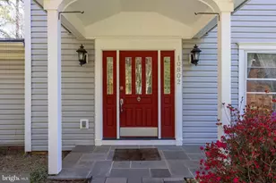 10802 Oldfield Dr, Reston, VA 20191 - Photo 4