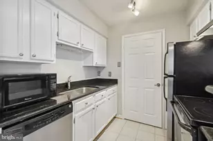 1536 Lincoln Way, McLean, VA 22102 - Photo 8