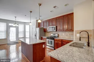 4527 English Holly Dr, Fairfax, VA 22030 - Photo 12