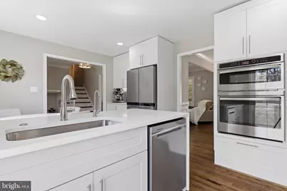 5218 Olley Lane, Burke, VA 22015 - Photo 8