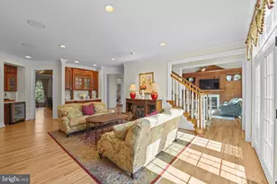 11431 Woolington Rd, Great Falls, VA 22066 - Photo 18