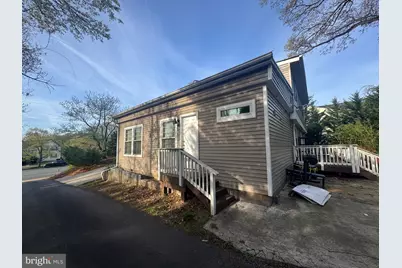 9036 Lee Highway, Fairfax, VA 22031 - Photo 2