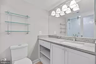 5920 Cove Landing Rd, Burke, VA 22015 - Photo 18