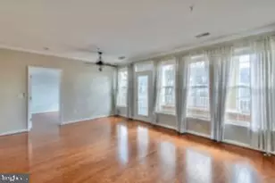 2720 Bellforest Ct, Vienna, VA 22180 - Photo 4