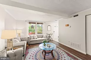 1617 Sierra Woods Dr, Reston, VA 20194 - Photo 6
