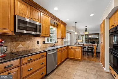 13907 Quietway Court, Chantilly, VA 20151 - Photo 16