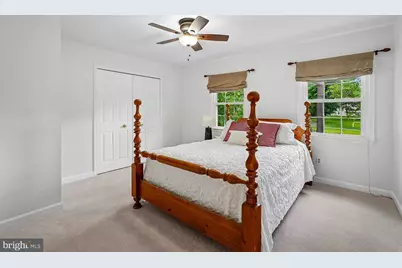 13907 Quietway Court, Chantilly, VA 20151 - Photo 36