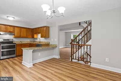 7921 Tyson Oaks Circle, Vienna, VA 22182 - Photo 6