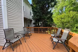 10542 Reed's Landing Cir, Burke, VA 22015 - Photo 26