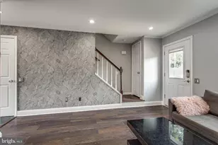 6608 High Valley Ln, Alexandria, VA 22315 - Photo 6