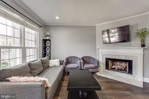 6608 High Valley Ln, Alexandria, VA 22315 - Photo 2