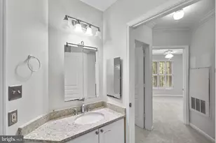 12915 Alton Square, Herndon, VA 20170 - Photo 22