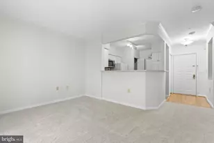 12915 Alton Square, Herndon, VA 20170 - Photo 10