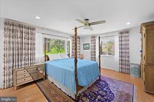 6439 Lakeview Dr, Falls Church, VA 22041 - Photo 28