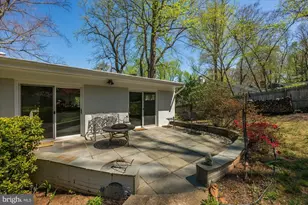 6439 Lakeview Dr, Falls Church, VA 22041 - Photo 26