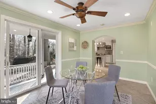 9129 Leghorn Pl, Fairfax, VA 22031 - Photo 18