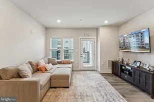 12875 Mosaic Pk Wy, Herndon, VA 20171 - Photo 4