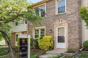 8339 Bark Tree Ct, Springfield, VA 22153 - Photo 2