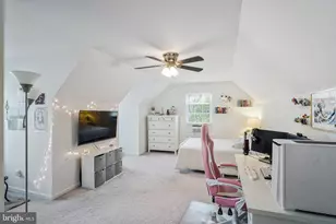 8933 Triple Ridge Rd, Fairfax Station, VA 22039 - Photo 24